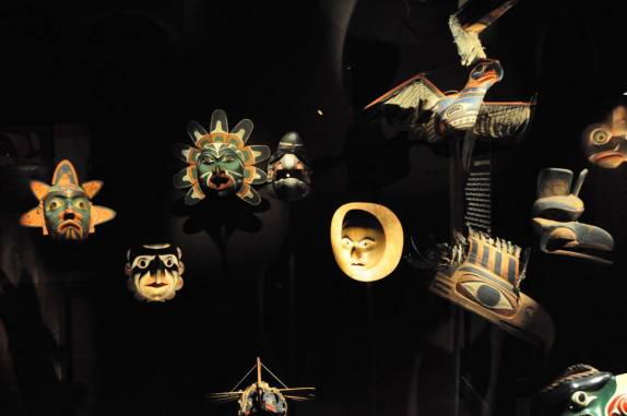 Máscaras indígenas expostas no Royal BC Museum, em Victoria, capital da British Columbia, no oeste do Canadá